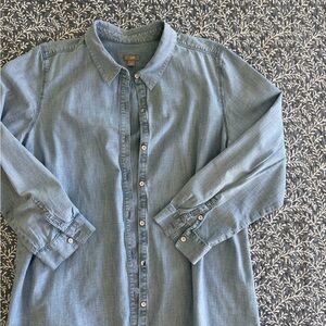 J. Jill Light Blue Denim Button-Down Shirt
